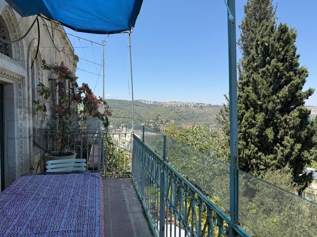 דו משפחתי למכירה בירושלים (תיווך) — 3