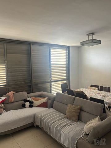 שכונת חשמונאים, מרכז העיר א