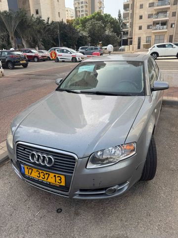 מודעת רכב אאודי A4