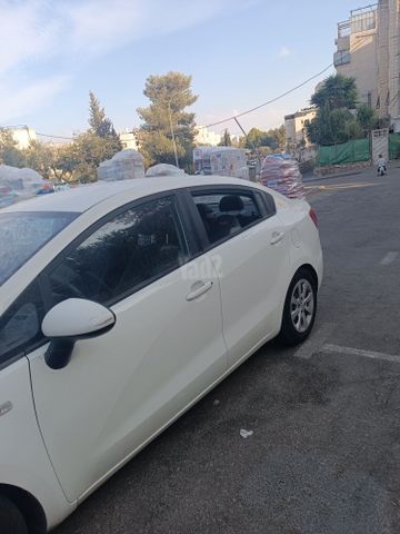 מודעת רכב קיה ריו