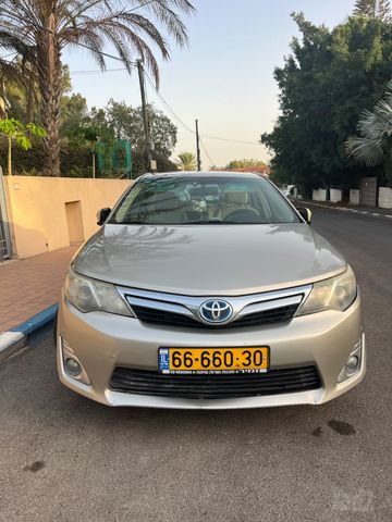 מודעת רכב טויוטה קאמרי