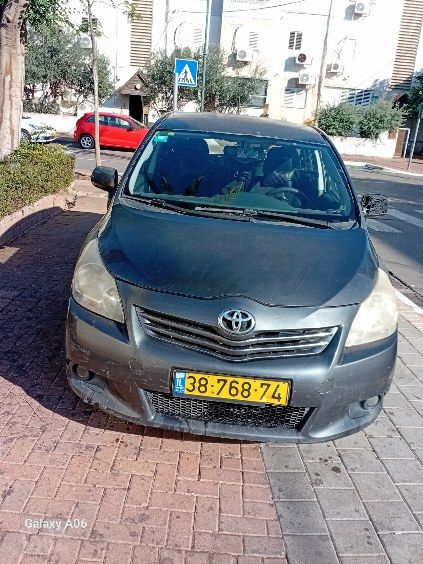 מודעת רכב טויוטה ורסו