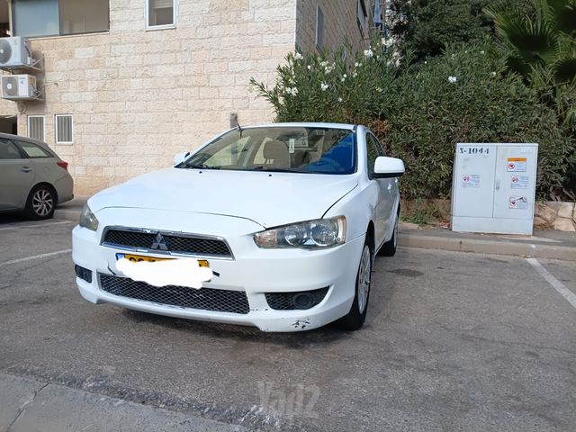 מודעת רכב מיצובישי לנסר