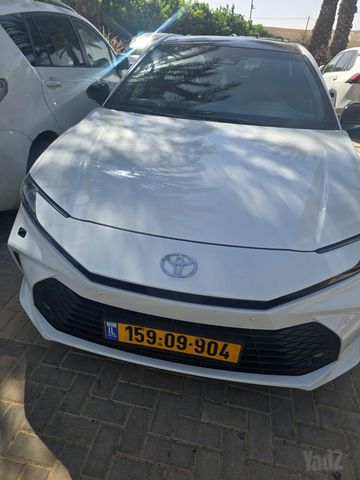 מודעת רכב טויוטה קאמרי