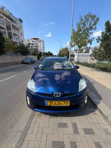 מודעת רכב טויוטה פריוס