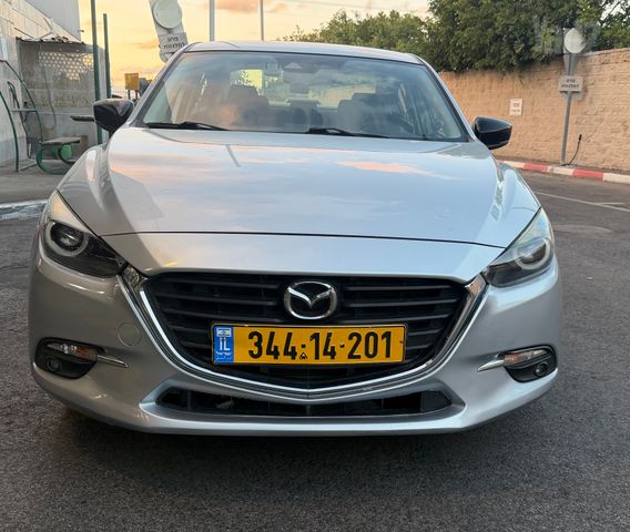 מודעת רכב מאזדה 3