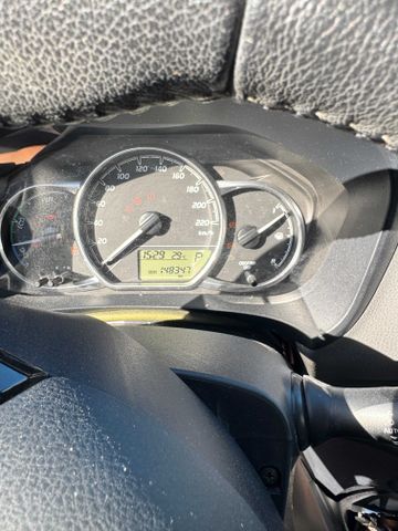 מודעת רכב טויוטה יאריס