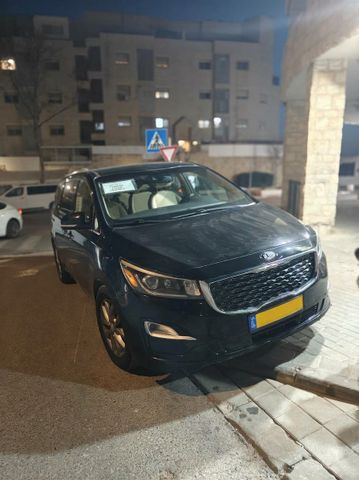 מודעת רכב קיה קרניבל