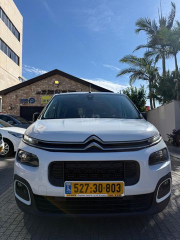 מודעת רכב סיטרואן ברלינגו