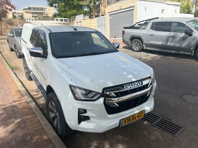 מודעת רכב איסוזו די-מקס