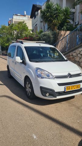 מודעת רכב סיטרואן ברלינגו