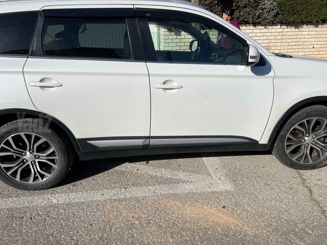 מודעת רכב מיצובישי אאוטלנדר