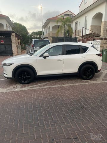 מודעת רכב מאזדה CX-5