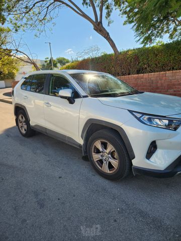 מודעת רכב טויוטה RAV4
