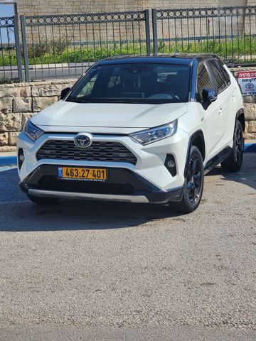 מודעת רכב טויוטה RAV4