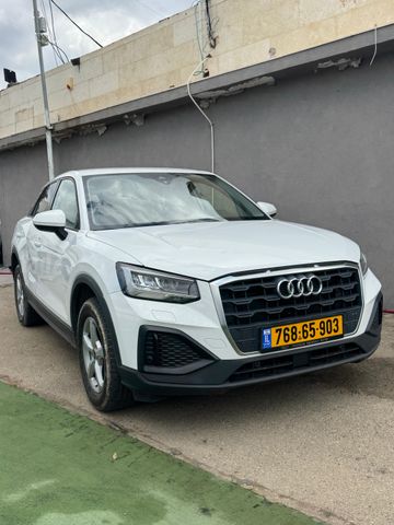 מודעת רכב אאודי Q2