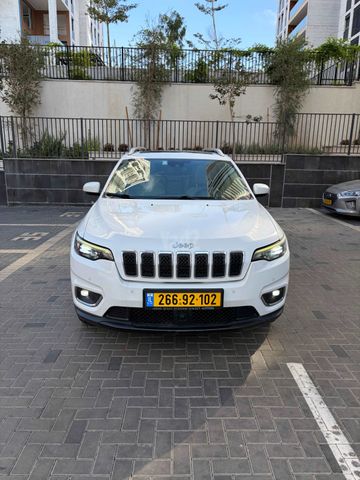 מודעת רכב ג'יפ צ'ירוקי