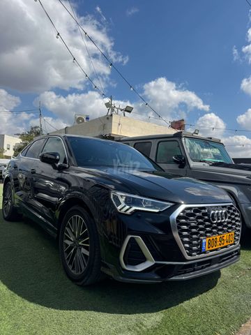 מודעת רכב אאודי Q3 1