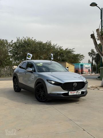 מודעת רכב מאזדה CX-30