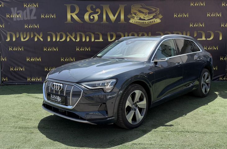 מודעת רכב אאודי E-tron