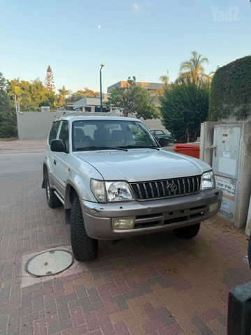מודעת רכב טויוטה לנד קרוזר