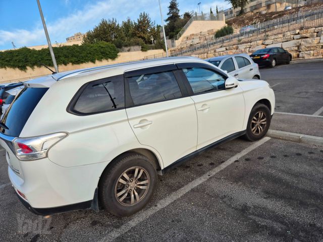 מודעת רכב מיצובישי אאוטלנדר