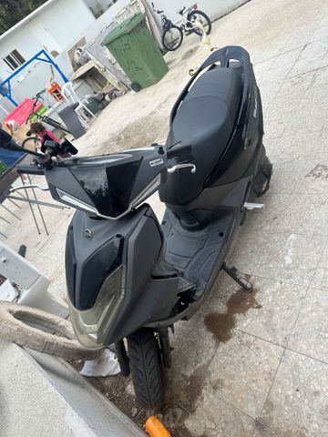 מודעת רכב סאן יאנג אחר