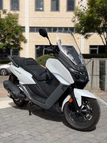 מודעת רכב סאן יאנג מקסים 400