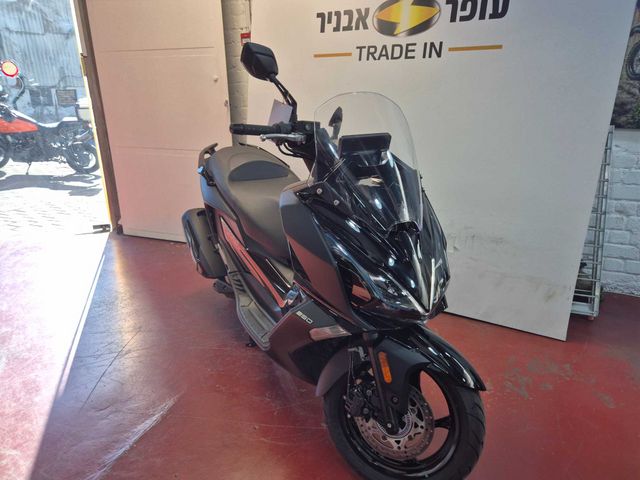 מודעת רכב קימקו דאון-טאון 250ABS