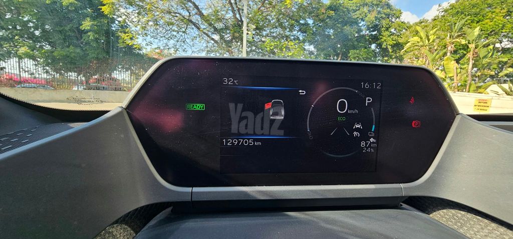 מודעת רכב טויוטה bZ4X