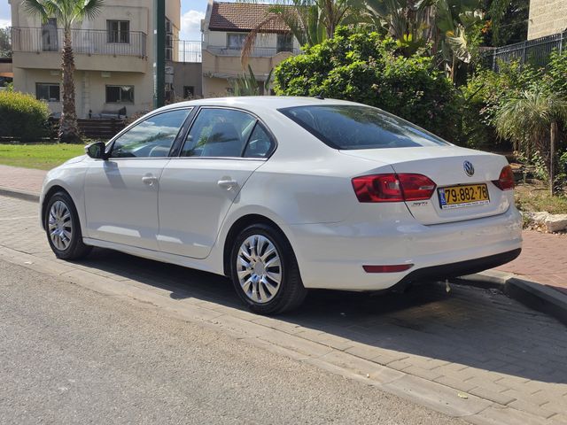 מודעת רכב פולקסווגן ג'טה 2