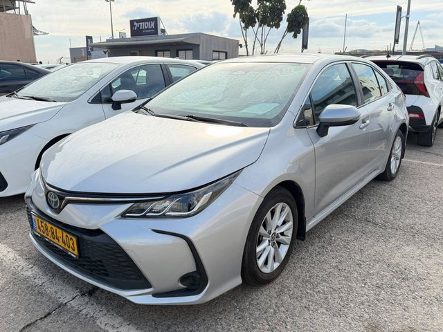 מודעת רכב טויוטה קורולה