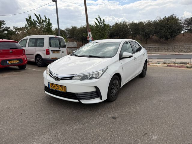 מודעת רכב טויוטה קורולה
