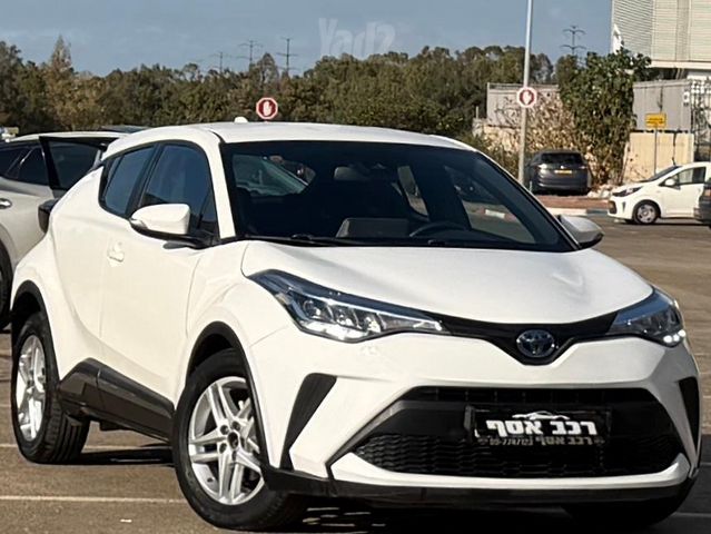 מודעת רכב טויוטה C-HR