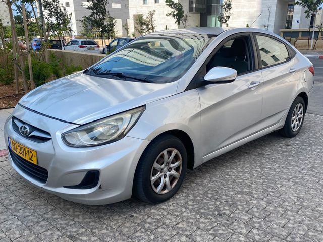 מודעת רכב יונדאי אקסנט i25
