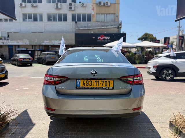 מודעת רכב סקודה סופרב 2