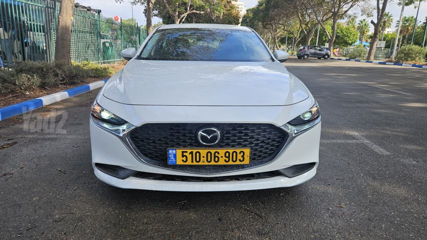 מודעת רכב מאזדה 3