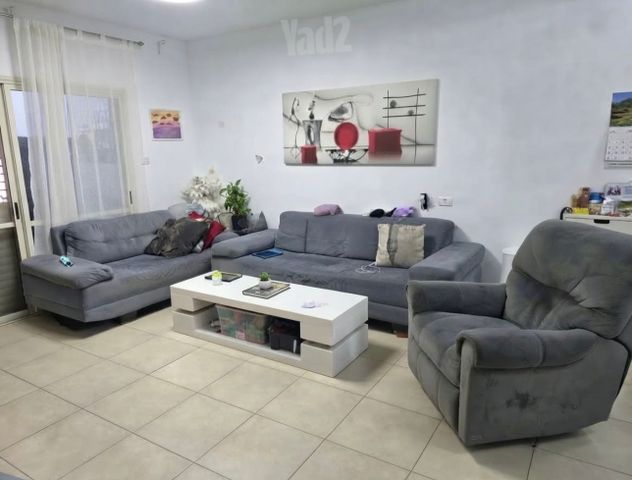עוזי נרקיס 15