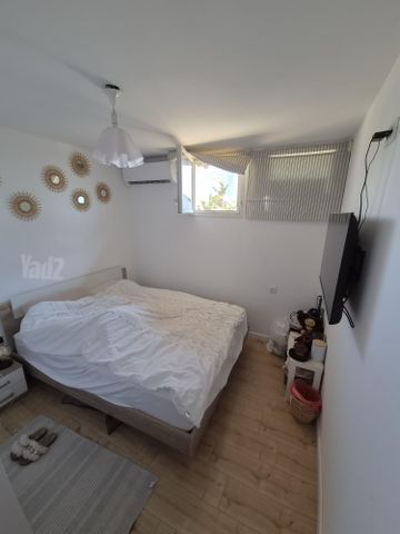 ירושלים 25