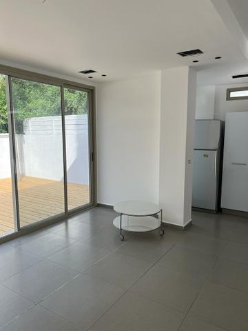 בית פרטי/ קוטג' להשכרה בתל אביב יפו — 3