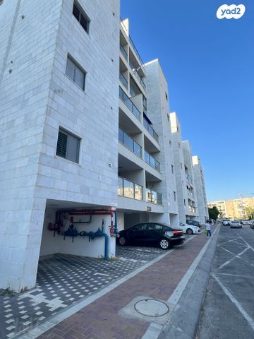 א.ד. גורדון 