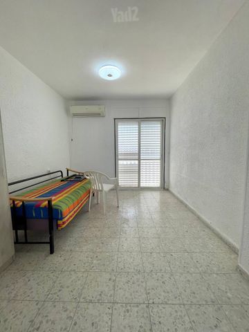 גיורא יוספטל 38