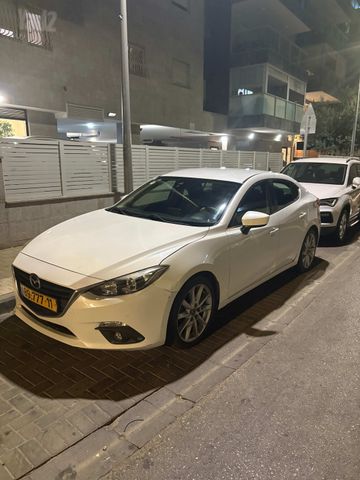 מודעת רכב מאזדה 3