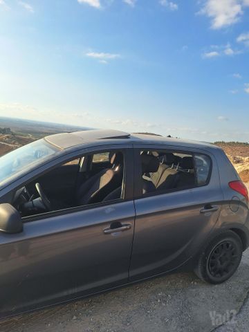 מודעת רכב יונדאי i20