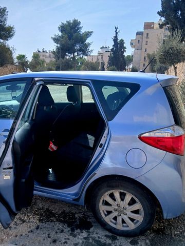 מודעת רכב טויוטה ורסו-S