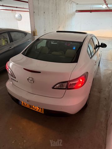 מודעת רכב מאזדה 3