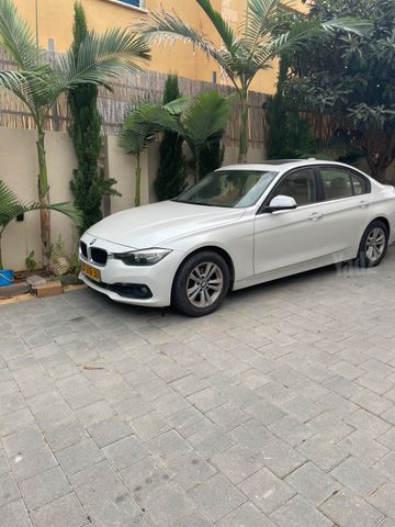 מודעת רכב ב מ וו סדרה 3