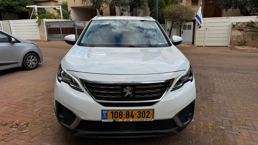 מודעת רכב פיג'ו 5008