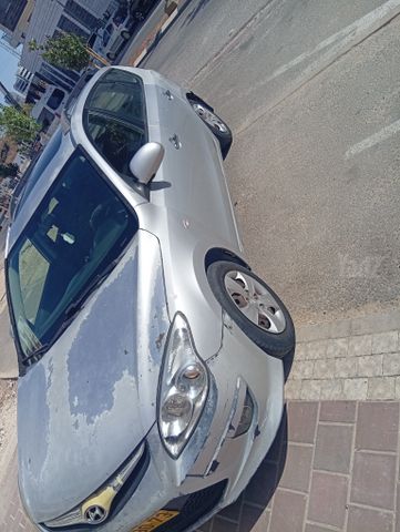 מודעת רכב יונדאי i30