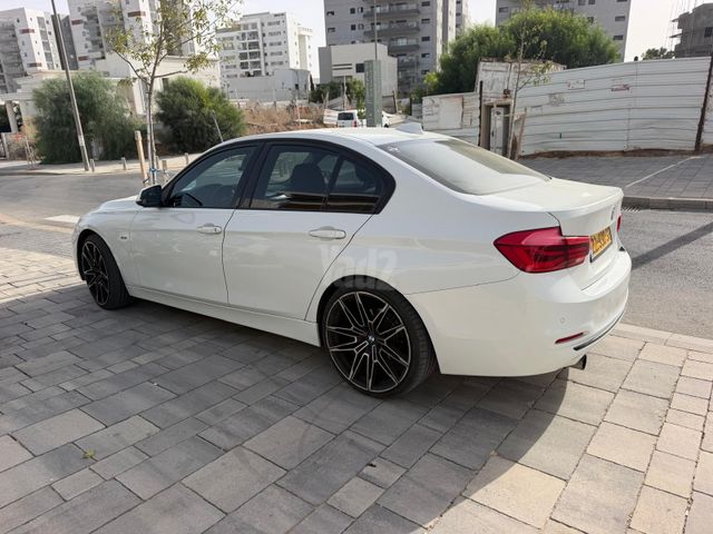 מודעת רכב ב מ וו סדרה 3